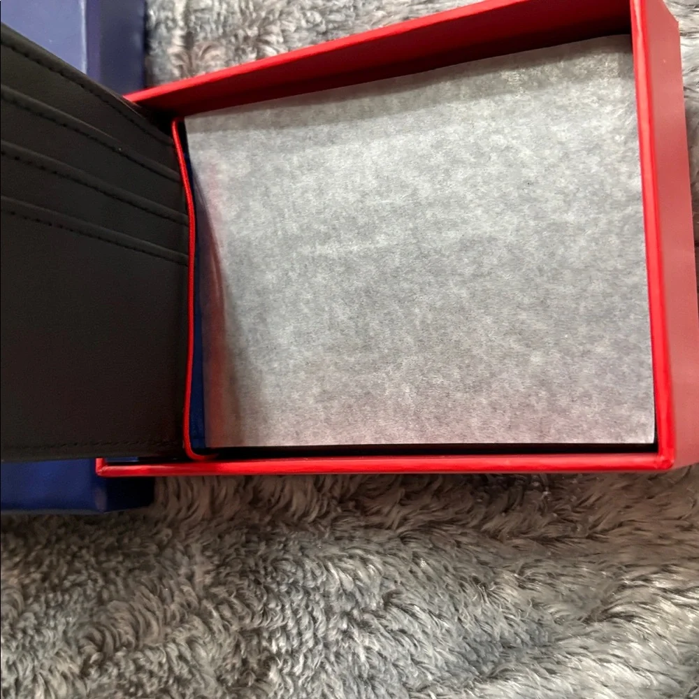 Men’s Champion Wallet